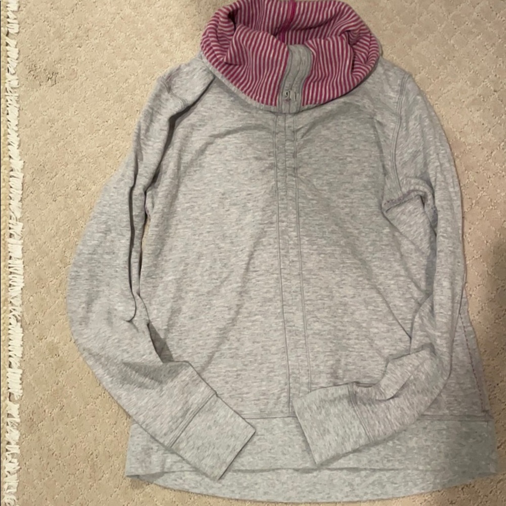 Lululemon reversible sweatshirt